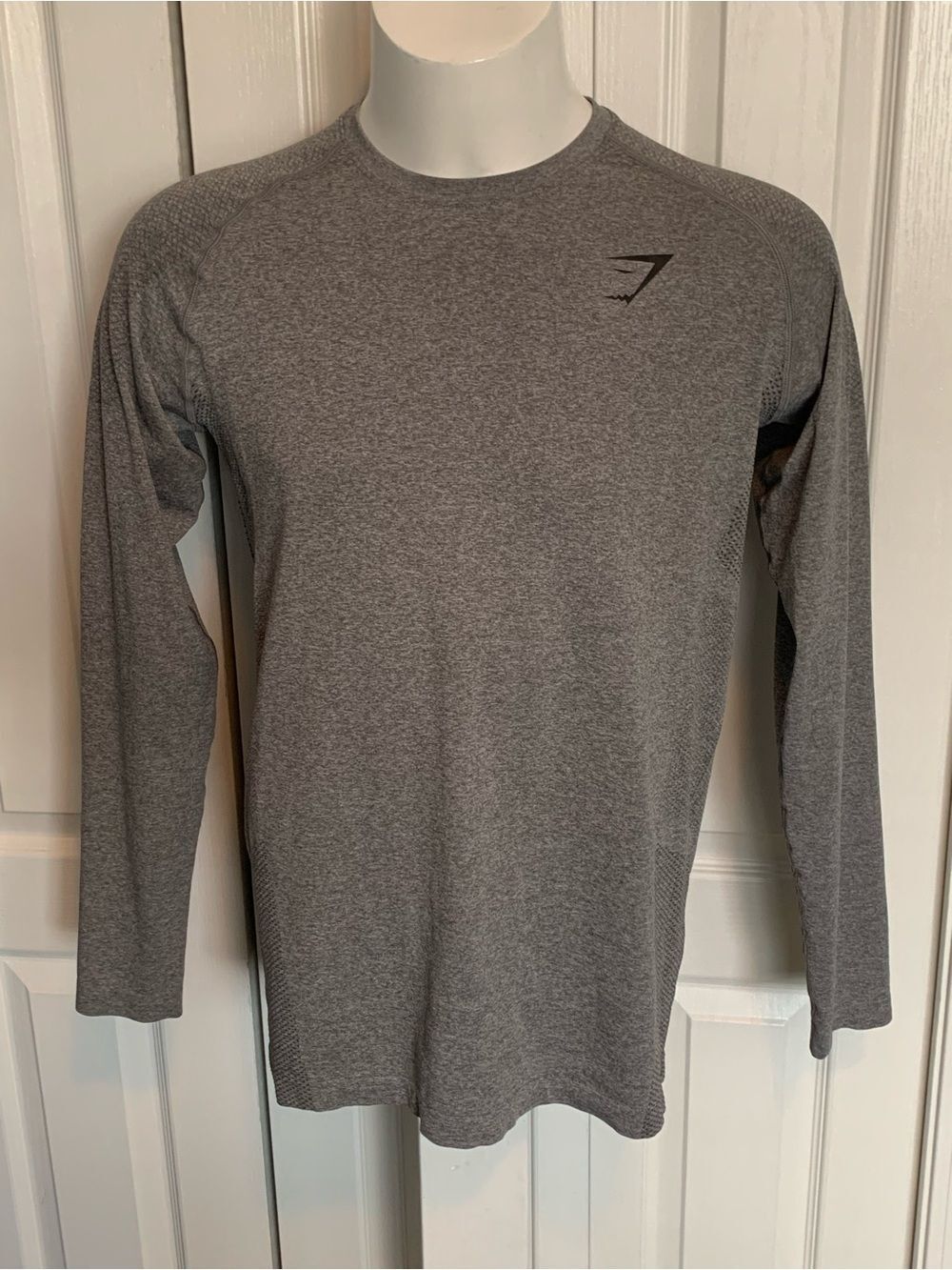 Gymshark Men’s Long-Sleeve Performance Tee - Heather Gray